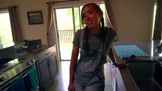 Skaars Wetlike Huis Skoonmaker Gepraat in die Seks op Kamera: BrandiBraids