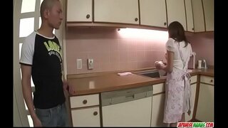 Hikaru Wakabayashi ਵਰਤਦਾ ਹੈ, ਉਸ ਨੂੰ ਵੱਡੇ ਚੂਚਕ ਨਾਲ ਖੇਡਣ ਲਈ ਲੂੰਡ