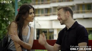 Only3x Only3x bied - harde toneel met Anya Krey