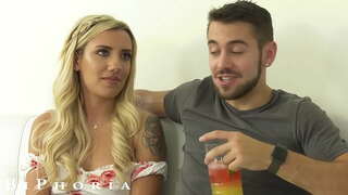 Meisie Wil&#039;n Man Te Suig Piel Vir Haar Verjaarsdag